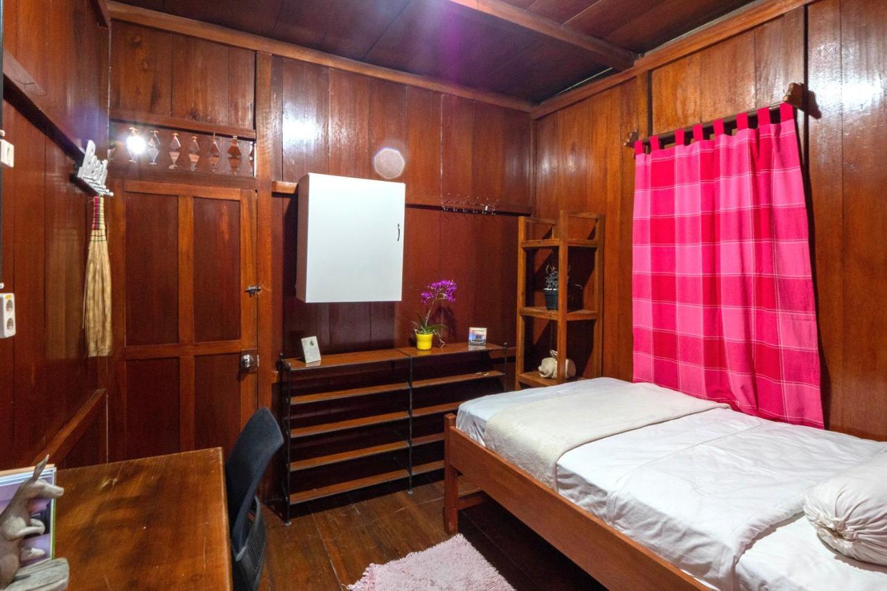 Rumah Kayu Sulawesi Antique Bedugul  Exteriör bild