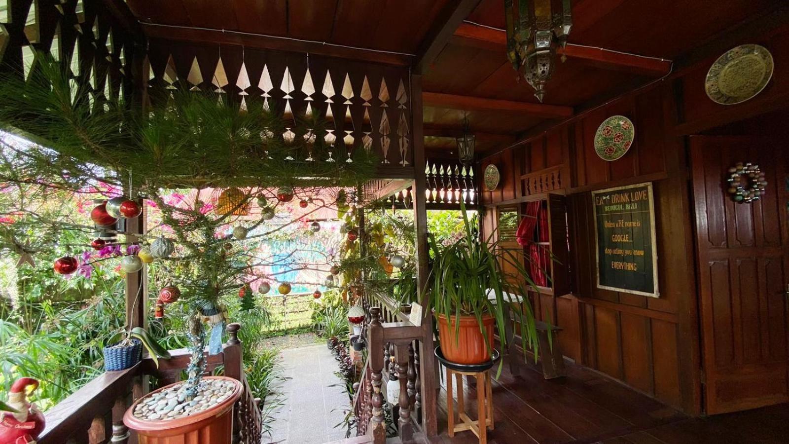 Rumah Kayu Sulawesi Antique Bedugul  Exteriör bild
