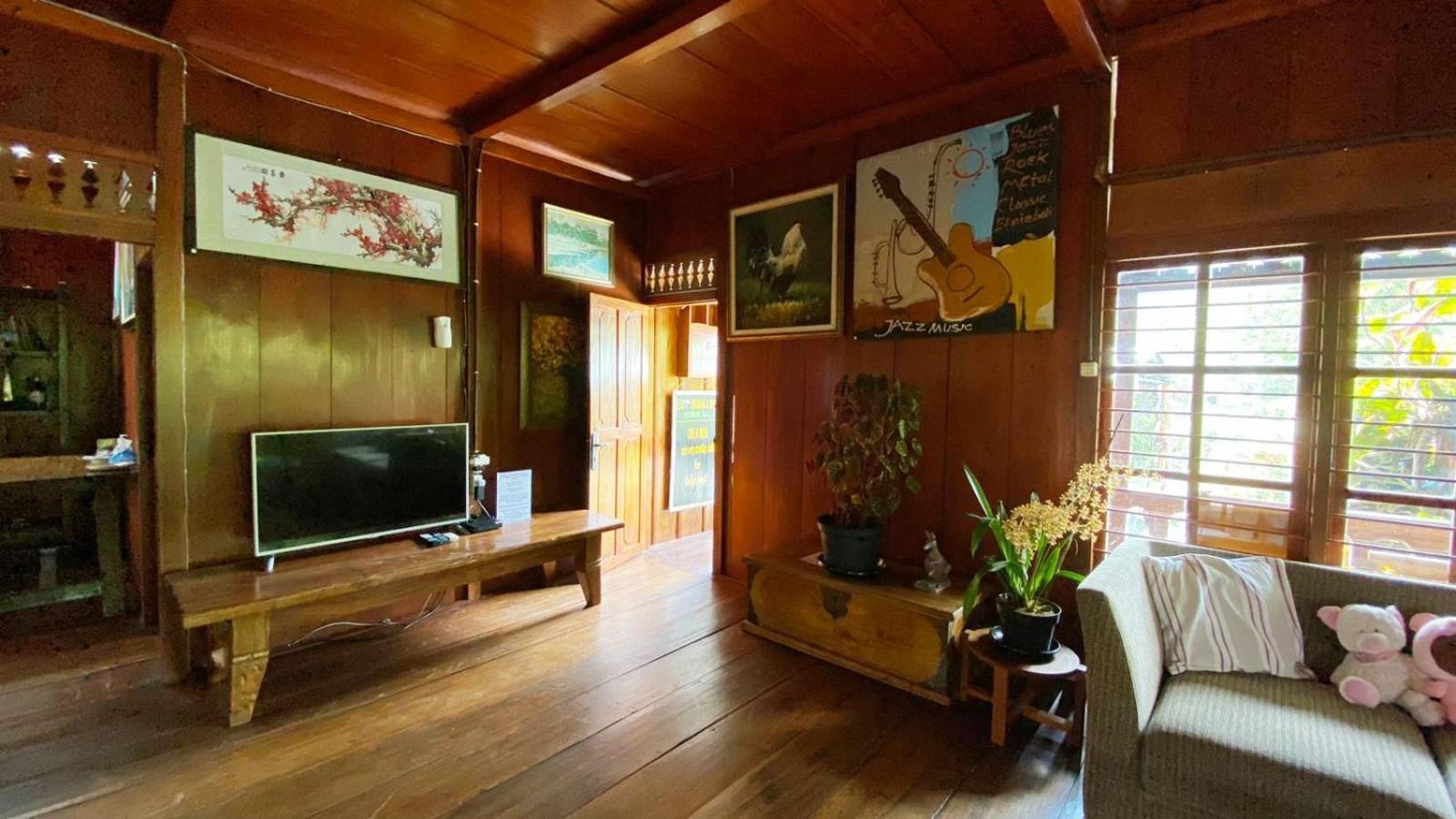Rumah Kayu Sulawesi Antique Bedugul  Exteriör bild